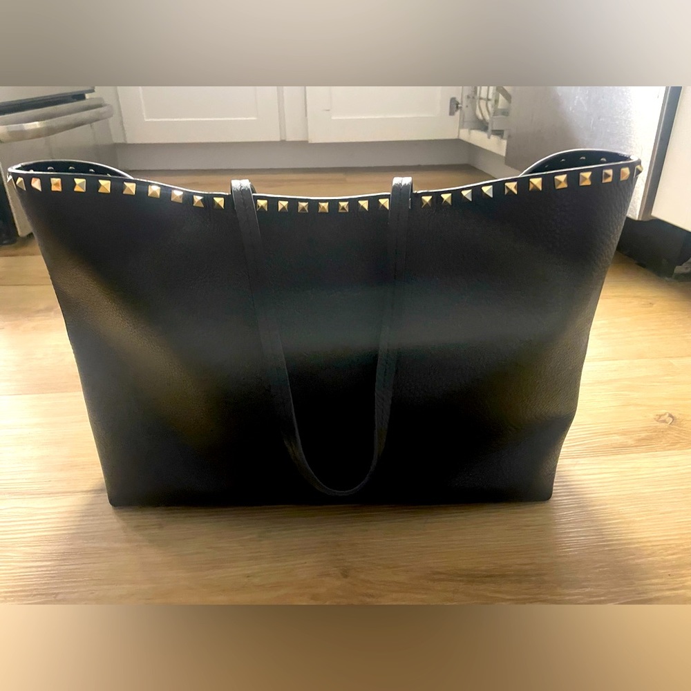 Valentino Garavani Vitello tote bag black